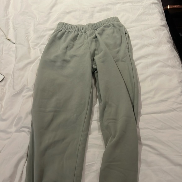 Brandy Melville Pants - Green Brandy sweats